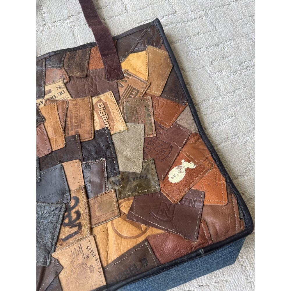 PURSE UNIQUE UPCYCLED LEATHER DESIGNER JEANS TAG LABEL BAG TIRE TRIM PATCHWORK - Picture 4 of 12